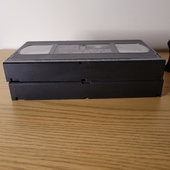 𝅺VINTAGE "Gone with the Wind" Classic VHS Tape - Excellent Condition - Picture 9 of 13